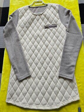 Stylish Comfortable Korean Sweater J153